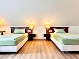 Ferienwohnung 2-4 Pers WLAN und Parkplatz, HDZ und Kliniken in der Nähe, direkt an der A2 und A30 gelegen