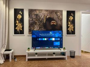 شقة فندقية بالزمالك إطلالة جزئية على النيل 3 نوم 2 حمام zamalek