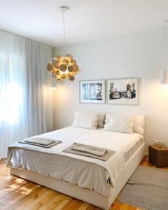 Este Apart Historical Center