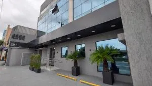 厄尔饶广场宾馆 - 塔博昂-达塞拉