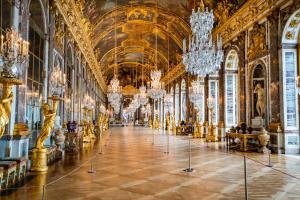 Appartements T2 au calme a 2 min a pied du Chateau - Le Versaillais : photos des chambres