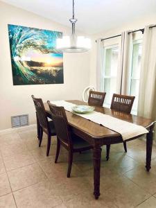 Heated Saltwater Pool Home Minutes to Beach