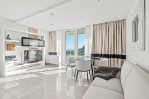 Panoramasuite 81 - See- und Bergblick sowie beheizter Indoor-Pool - Oberteuringen