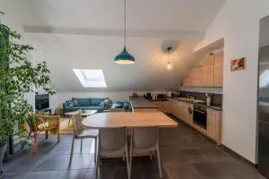 La Champanaise - 2 bedroom apartment 300m from Lake Annecy - Дуссар