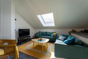 Appartements La Champanaise - 2 bedroom apartment 300m from Lake Annecy : photos des chambres