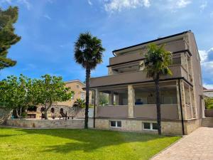 Private Villa SoulSet with swimming pool 