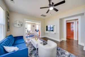 Modern Portsmouth Apartment Walk to Norfolk Ferry