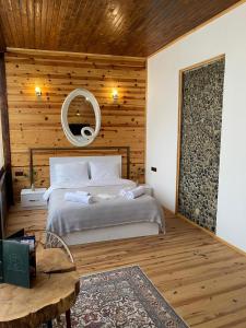 AHO 103 dağ manzaralı oda