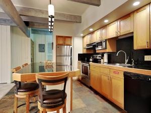 Timberline Condominiums 1 Bedroom Standard Unit C1C