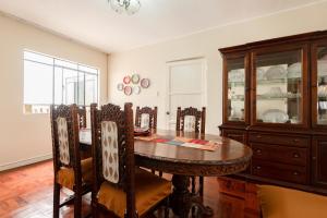 Charming Miraflores Guesthouse with Terrace Studio Apartment and Private Room