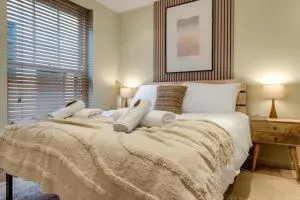 Stay in City area in the towers elite flat wt views of the Cathedral - Hackington