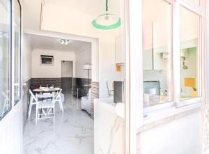 Terrace & Barbecue Apartment in Alameda Downtown