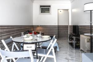 Terrace & Barbecue Apartment in Alameda Downtown