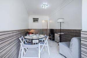 Terrace & Barbecue Apartment in Alameda Downtown