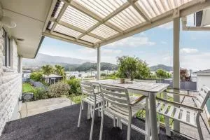 The White House - Picton Retreat - Hakahaka