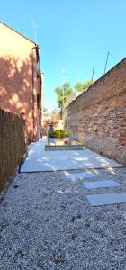 Small Villa with private Garden