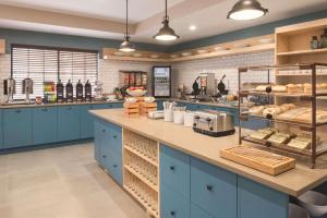 Country Inn & Suites by Radisson, Chicago-Hoffman