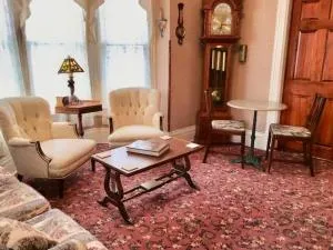 Quaint Cottage in Old Colo City - 马尼温泉