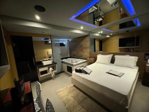 Prestige Motel 2