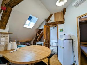 Maisons de vacances Gite Vendoeuvres, 2 pieces, 3 personnes - FR-1-591-133 : photos des chambres