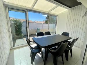 Maison tout confort proche plage avec véranda et parking privatif - FR-1-231-240