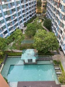 Centrio Condominiums Top Floor with Pool and Garden view