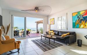 Beautiful Home In Almuñecar With Wifi