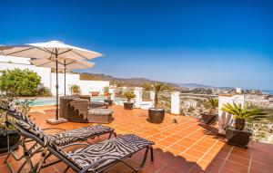 Beautiful Home In Almuñecar With Wifi