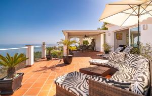 Beautiful Home In Almuñecar With Wifi