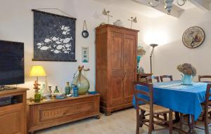Maisons de vacances 3 Bedroom Stunning Home In Groix : photos des chambres