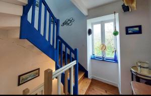 3 Bedroom Stunning Home In Groix