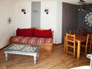 Les Orres 1800 - Grand appart 3 pièces, 8 pers, piscine chauffée, sauna - FR-1-322-605