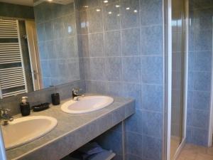 Maisons de vacances Gite Maslives, 3 pieces, 5 personnes - FR-1-491-352 : photos des chambres