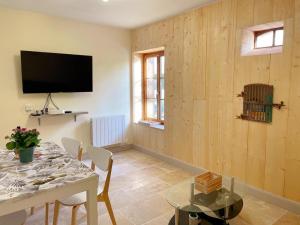 Évasion moderne et cosy avec jardin clos près des châteaux et du ZooParc de Beauval - FR-1-491-359