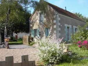 Maison indépendante avec jardin, proche ZooParc de Beauval, idéale pour familles et amis, animaux acceptés. - FR-1-491-386 - Sassay