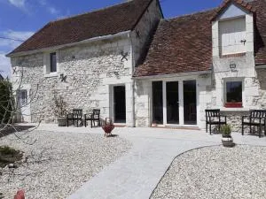 Gîte de charme proche du ZooParc de Beauval - 2 terrasses, jardin, cheminée, clim, parking gratuit - FR-1-491-408 - Fontguenand