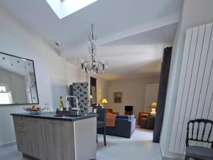 Gîte de Charme au Cœur de Blois avec Jardin Privé, Garage et Équipements Modernes - FR-1-491-425