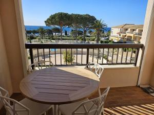 Appartement T2 avec piscine et vue mer proche plages - FR-1-768-76