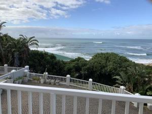 Sunshine Modern Retreat