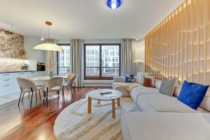 Lion Apartments - Szafarnia 6 - Two Bedr Apartment in the Gdańsk Old City with spectacular view