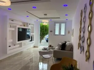 Modern Beach Retreat: 1-Bed Apt at Villa Iris - Sabana