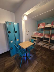 Hotels hotelF1 Moret Fontainebleau : photos des chambres