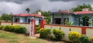 Myra's Mansion - Nimāparha