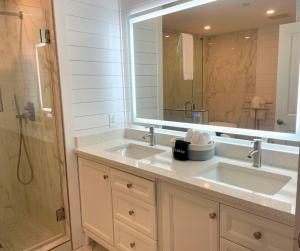 Ocean Blue at 1805 Aqua