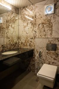 Hotel Asrani International