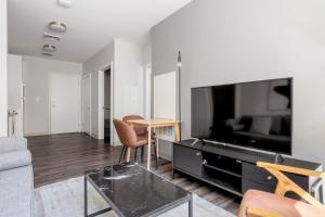 Blueground Brighton gym pool wd doorman BOS-1032