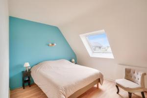 Maisons de vacances Piscine couverte - sauna - Maison pour 9 a Loctudy : photos des chambres