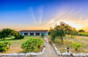 Residence with swmming-pool in Badesi, apartments with private outdoor area