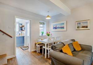 Quay View Cottage