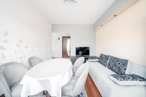 Plac Wolności 3-Bedroom Apartment